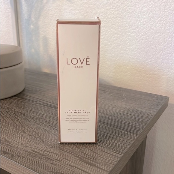 LOVE Hair Nourishing Treatment Mask Love Hair Nourishing Treatment Mask NIB - Picture 1 of 4